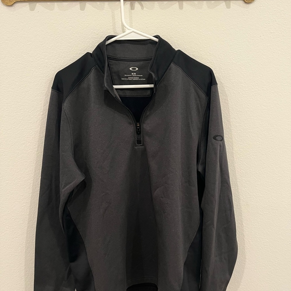 Oakley Men's Dark Gray and Black Quarter-Zip Jacket